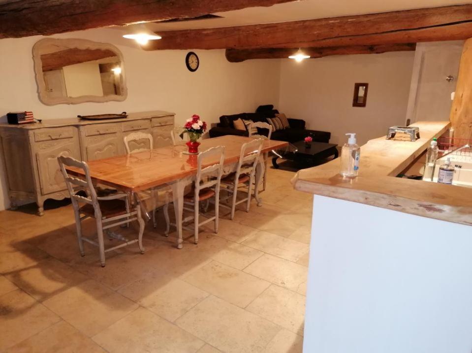 Mas Ribou Apartment Barbentane Bagian luar foto